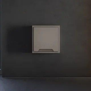 Накладка для розетки с заземлением, защитными шторками и крышкой Voltum S70 (капучино) VLS000814