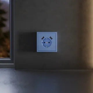 Накладка для розетки с заземлением и защитными шторками, с USB A+A Voltum S70 (деним) VLS000915