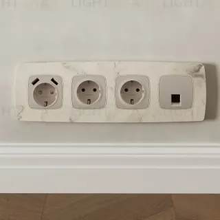 Комплект механизма компьютерной розетки Ambrella Volt RJ-45 (8P8C) CAT6A экранированной с автоматической защитной шторкой OMEGA MO372005 Серо-бежевый матовый QUANT (OP3720, VM185)