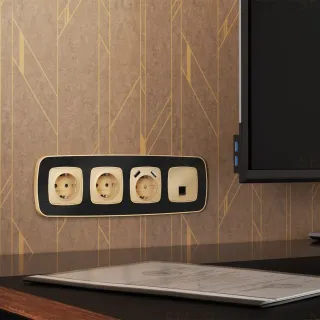 Комплект механизма компьютерной розетки Ambrella Volt RJ-45 (8P8C) CAT6A экранированной с автоматической защитной шторкой OMEGA MO612005 Шампань QUANT (OP6120, VM185)
