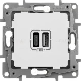 Зарядка USB A-C Legrand Etika Белый 672236